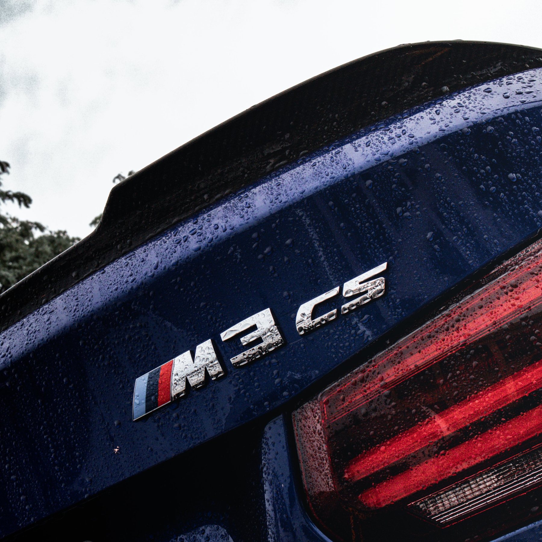 M3 CS badge, rain